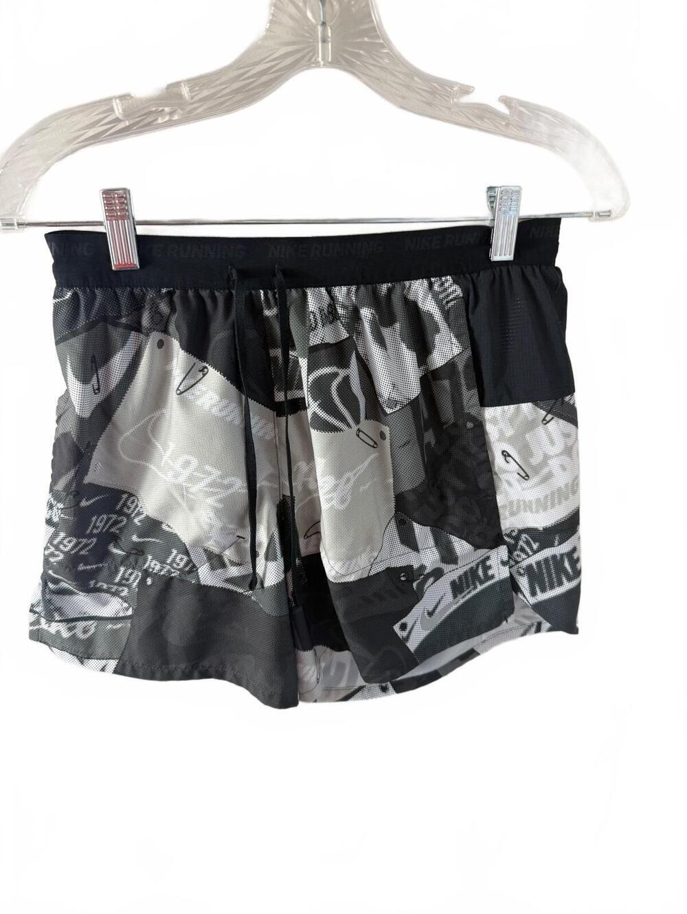 Nike Studio Dri-FIT Running Shorts Black and White Graphic Print Size Small